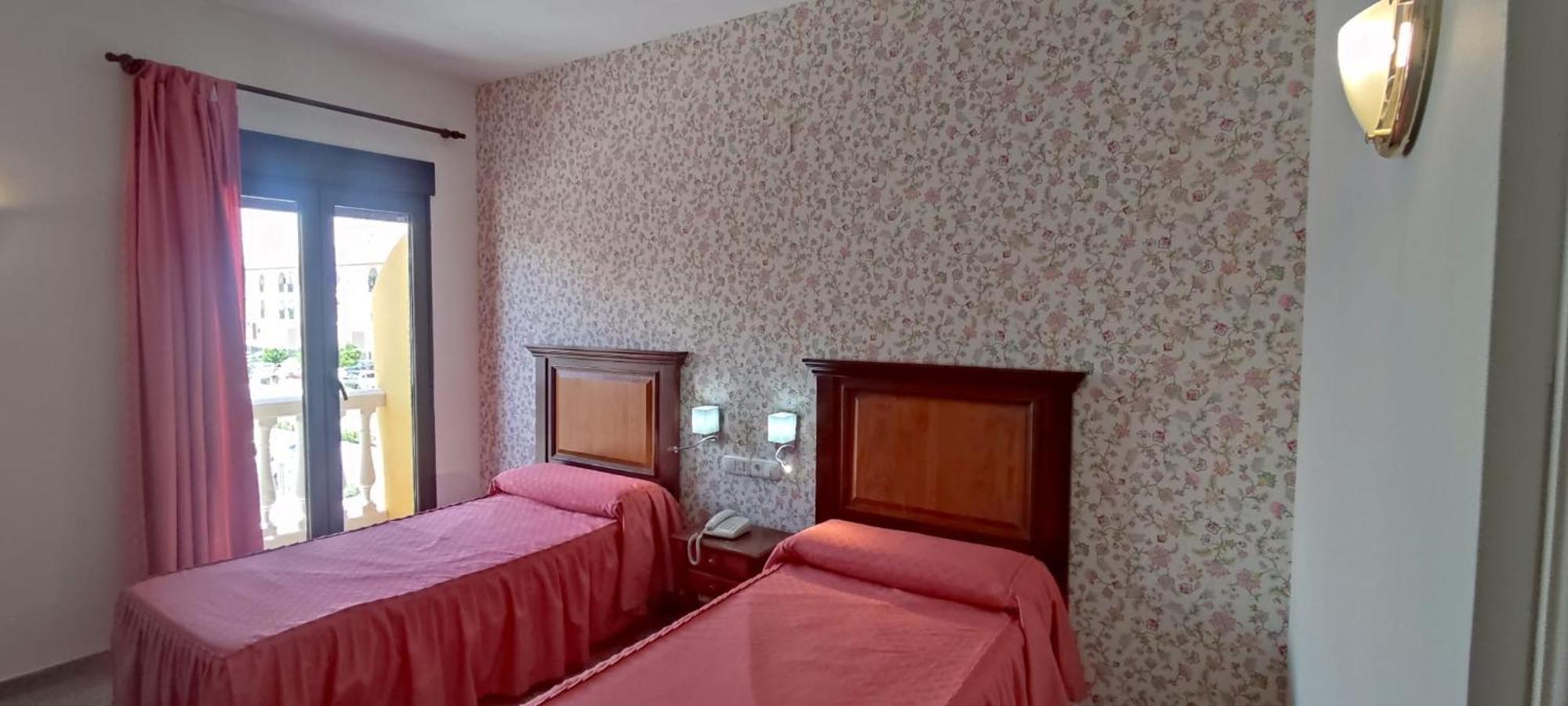 Hotel El Doncel Атарфе Экстерьер фото