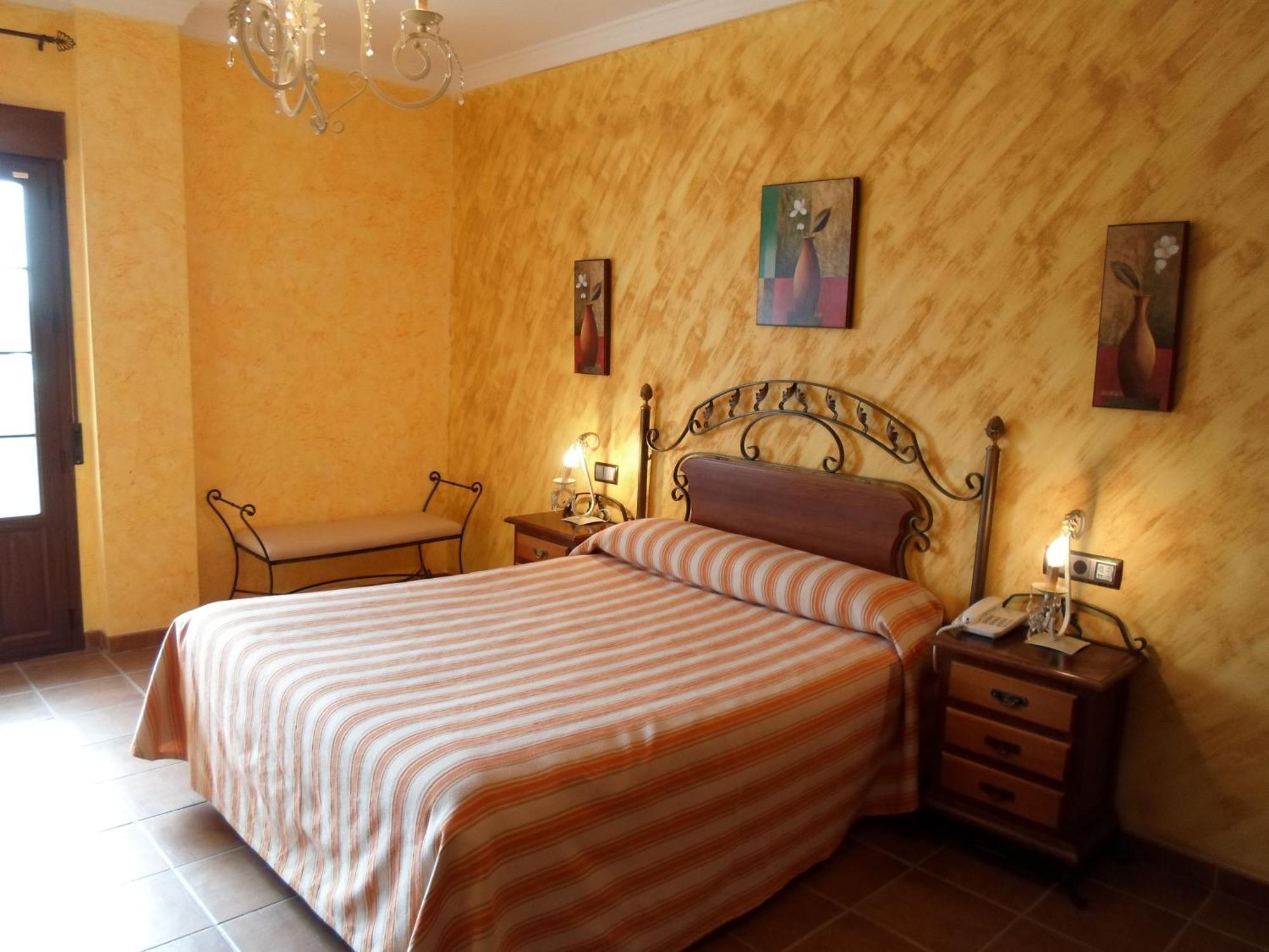 Hotel El Doncel Атарфе Номер фото