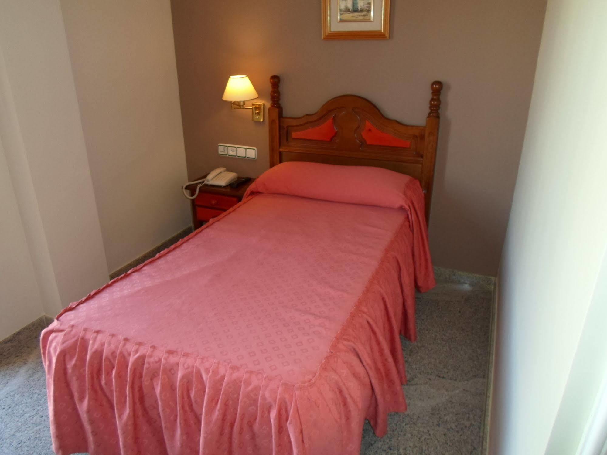 Hotel El Doncel Атарфе Экстерьер фото